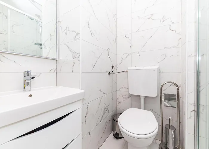 8 Bedroom Gorgeous In Okrug Donji * Donji Okrug (Ciovo)